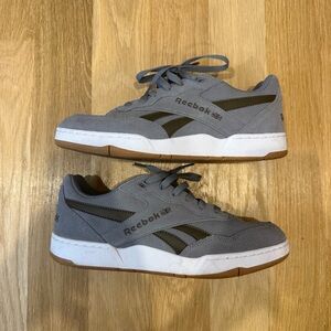 Reebok BB4000 II Gray and White Casual Sneakers size 9
